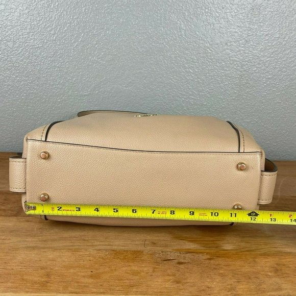 Coach Women's Edie 31 Pebble Shoulder Bag 31 Beige - Picture 11 of 12